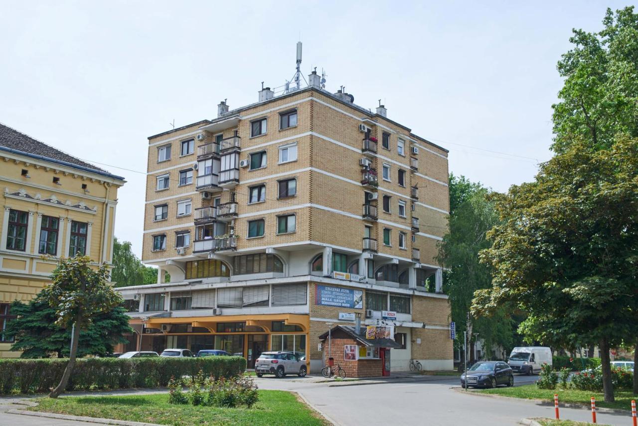 Apartman Ana Becej Экстерьер фото