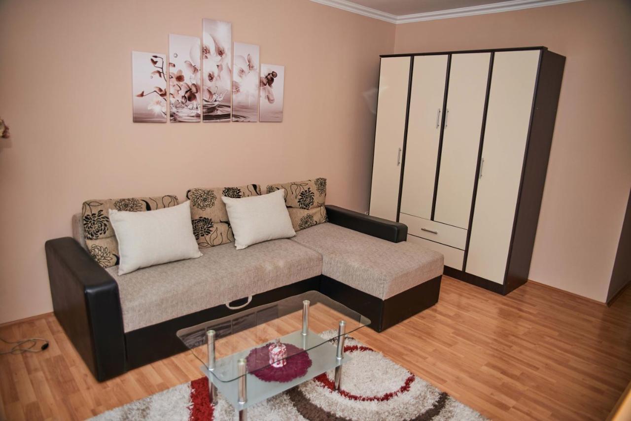 Apartman Ana Becej Экстерьер фото